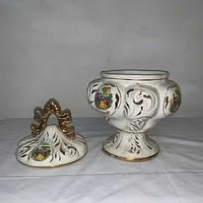 Bomboniera de portelan