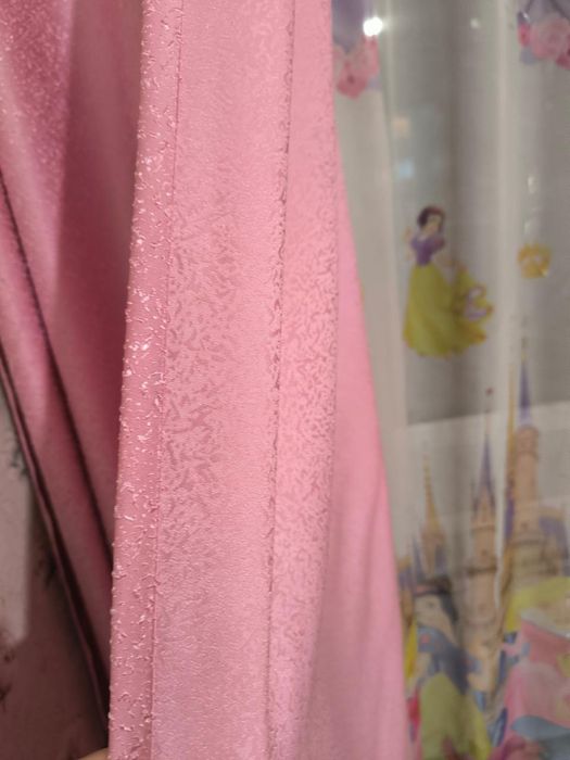 Продам комплект штор в детскую