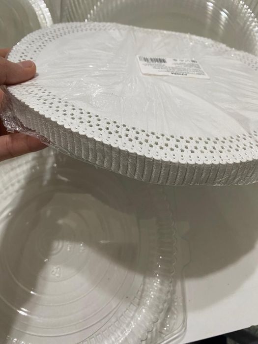 Продам срочно упаковки для тортов