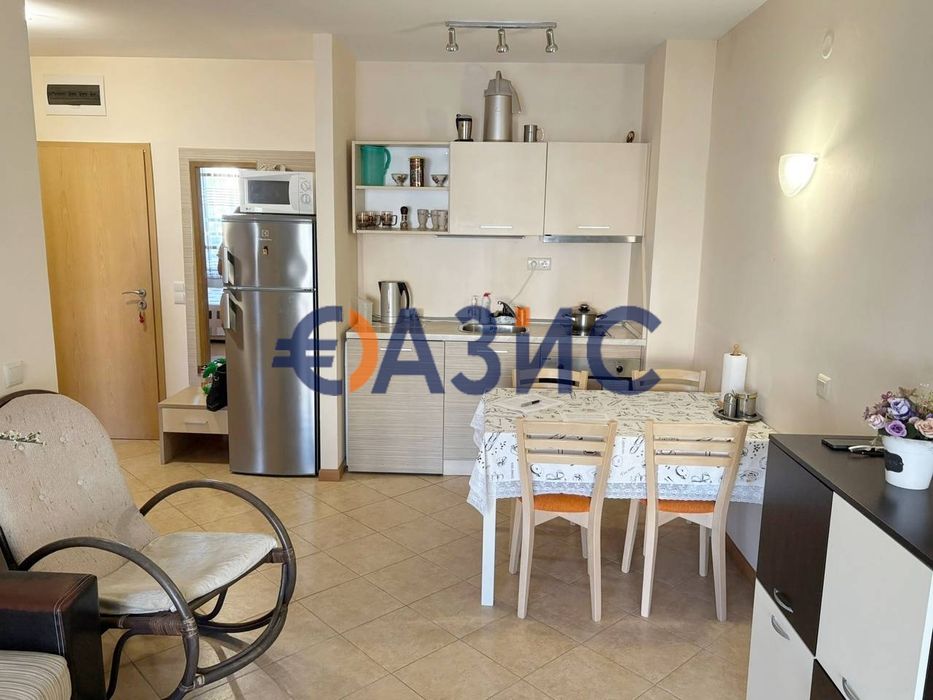 Продава се Двустаен апартамент в к.к. Слънчев бряг - 49 кв.м за 1858 €/кв.м - Снимка #11