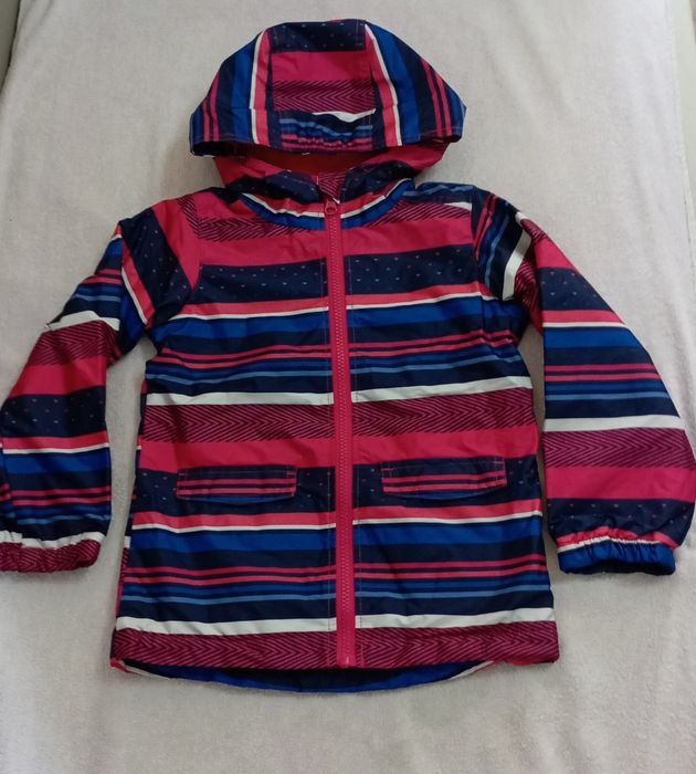 Фирменная куртка для девочки