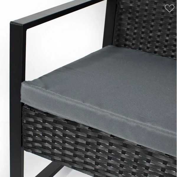 Декоративен градински комплект Mercado Trade, Със столове и масичка