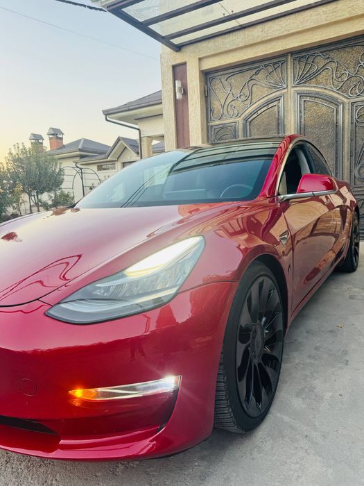 Tesla Model 3 2018 — 3