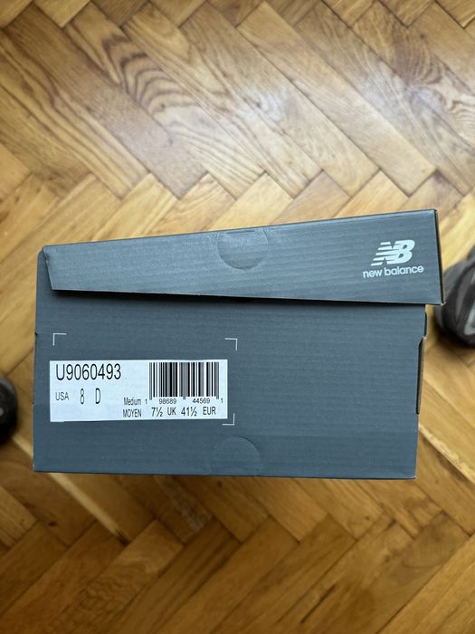 New Balance 9060 Mono Cortado