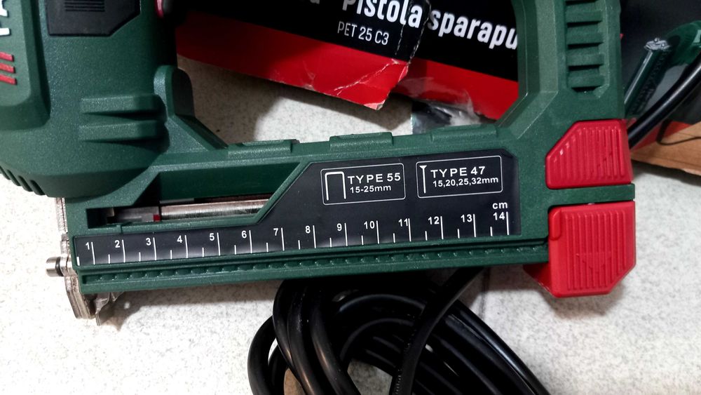 Електрически такер Parkside