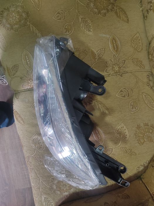 Новые фары подходит для 05/06/07/08 модели RAV4,