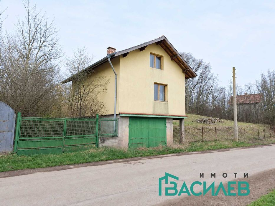Продава КЪЩА област Перник, с. Слаковци