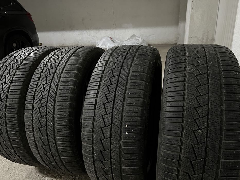 2 бр. Зимни гуми CONTINENTAL 245/50/19