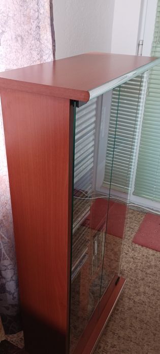 Шкаф за аудио и мултимедия