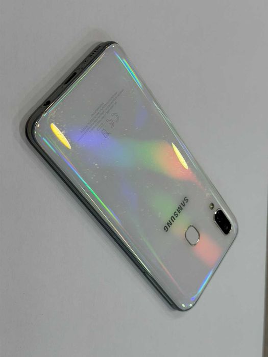 Samsung Galaxy A40 64GB – 4RAM