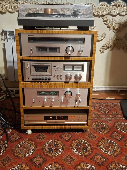 Продам Sanyo 30 серия