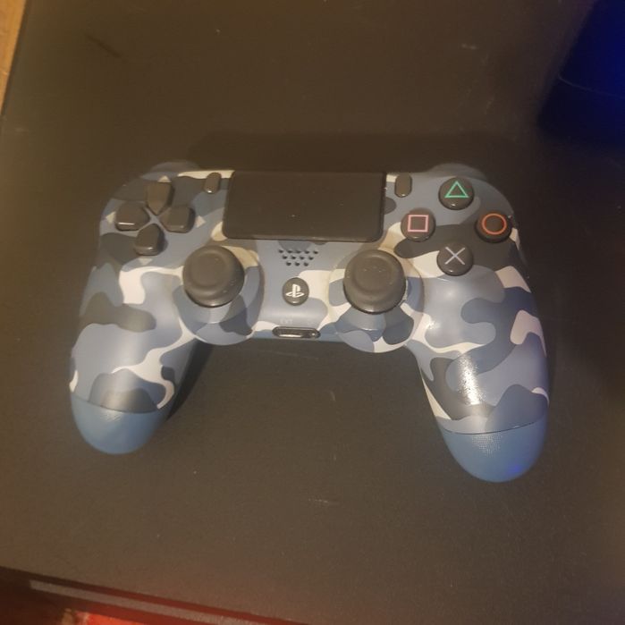 PlayStation 4slim 1TB