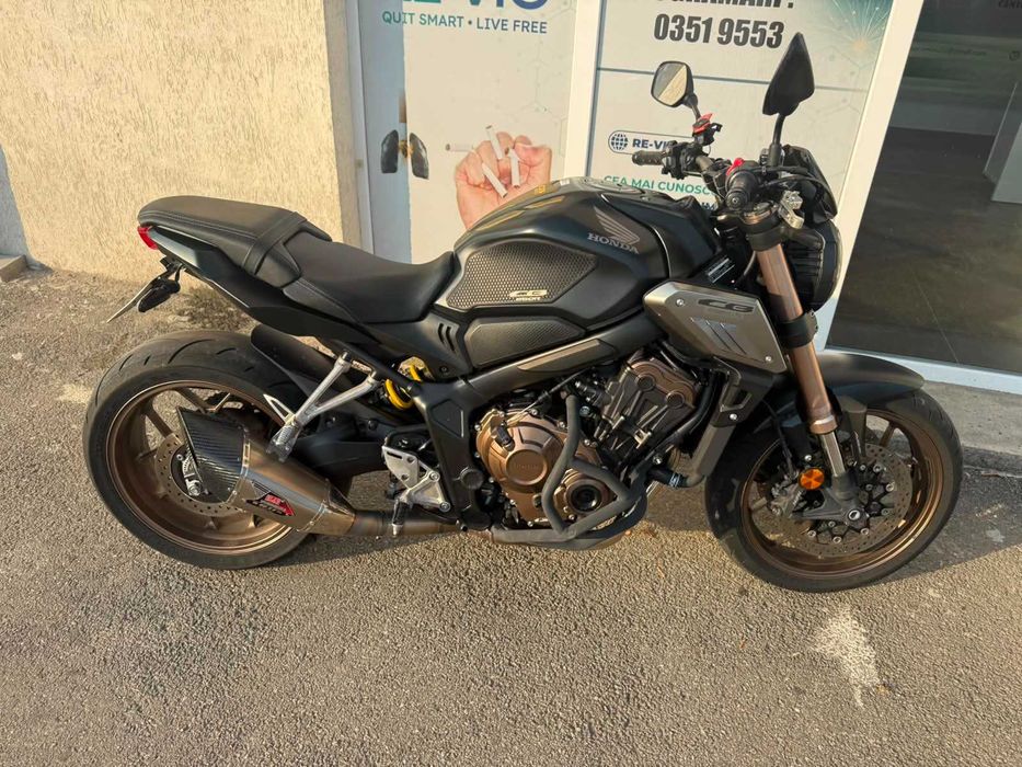 MOTO Honda CB650 2022 SI Remorca