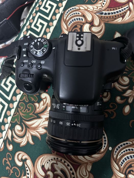 Продам Canon 750D