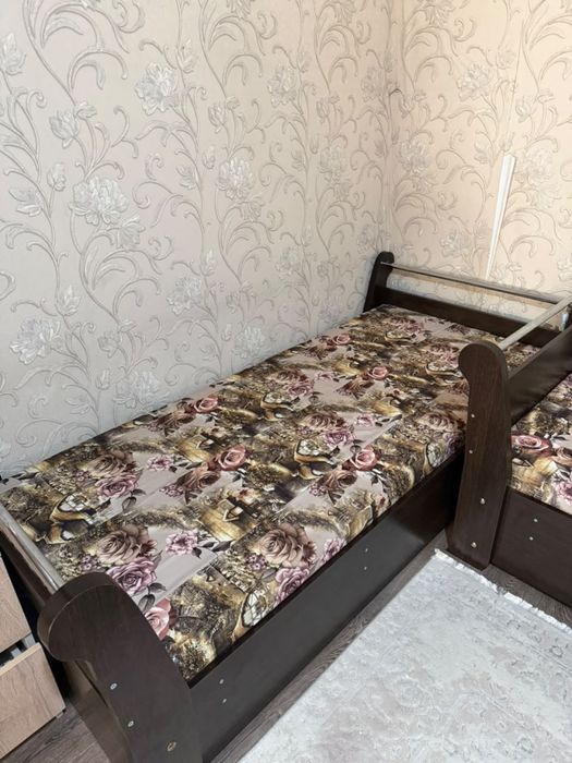 Односпальная кровать