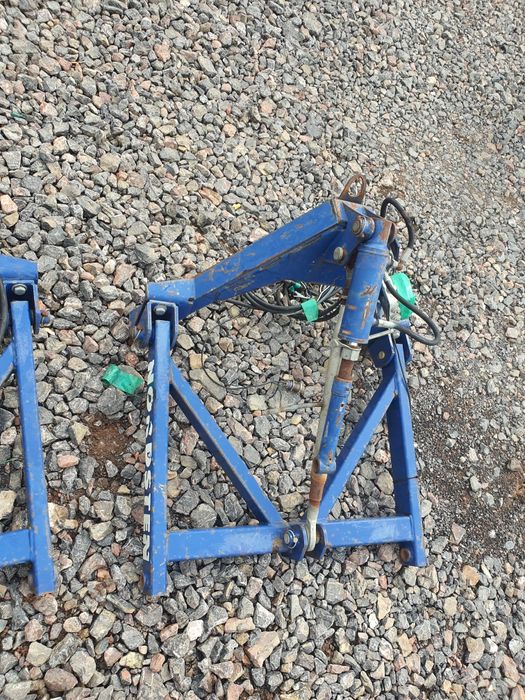 Prindere in 3 puncte cu piston suport semanatoare paioase porumb