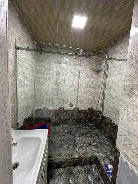 Срочно! Продаётся 4х комнатная квартира на первом этаже!