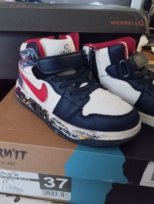 Продам кеды для мальчика