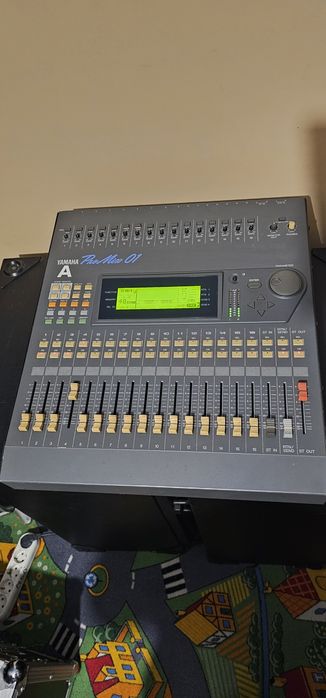 Mixer Yamaha Pro Mix 01 ca Behringer Dynacord RCF Soundcraft FBT