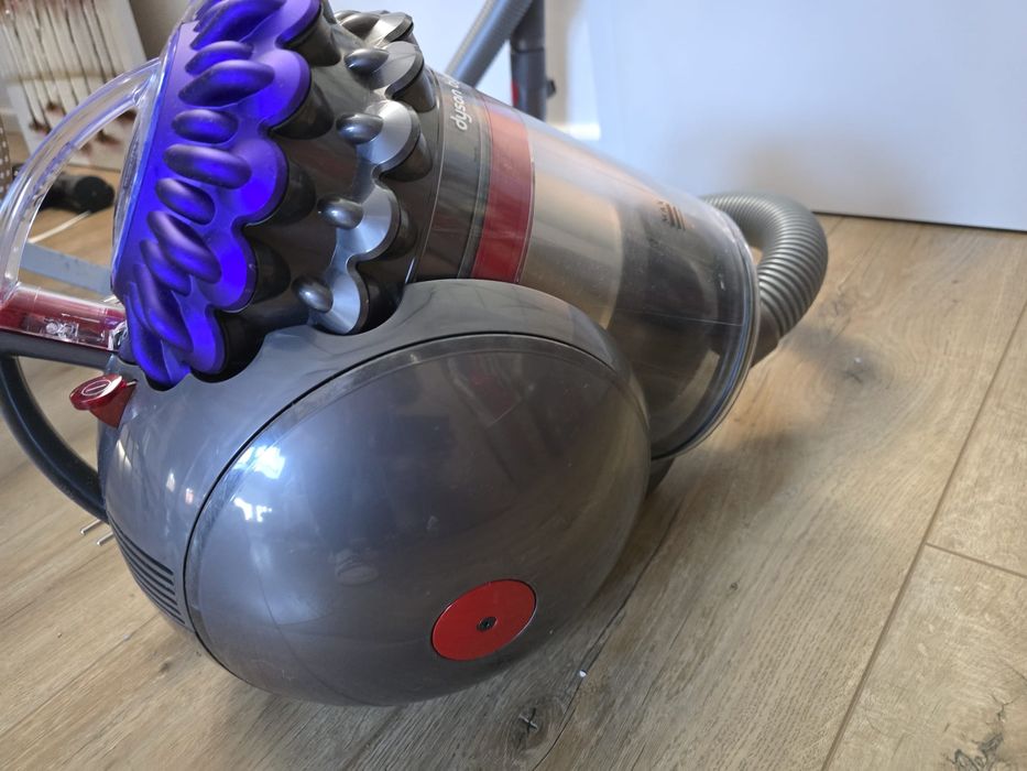 Vând Aspirator fără sac Dyson Big Ball Parquet 2