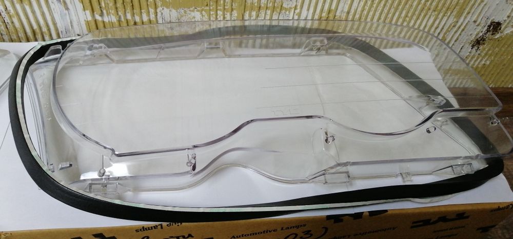 E46 coupe cabrio BMW капак фар стъкло фарове БМВ купе 99 - 03 , 2 вр