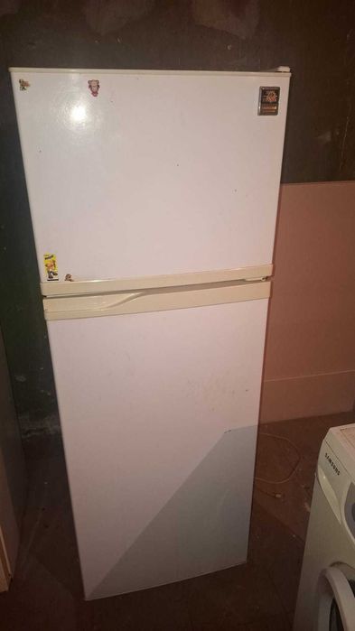 Продам холодильник Самсунг