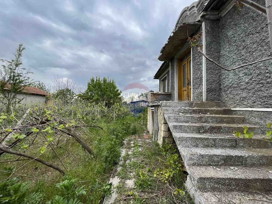 Двуетажна къща, с. Неофит Рилски, обл. Варна ТМ