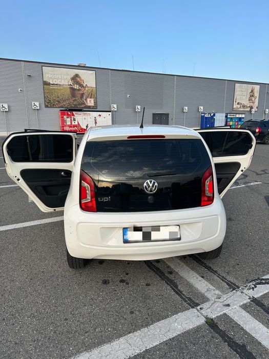 Volkswagen up! 1.0 Benzină, 2014, 5 uși, AC – 158.950 km