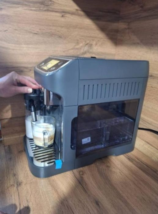 Кофемашина Delonghi ECAM320.61.G