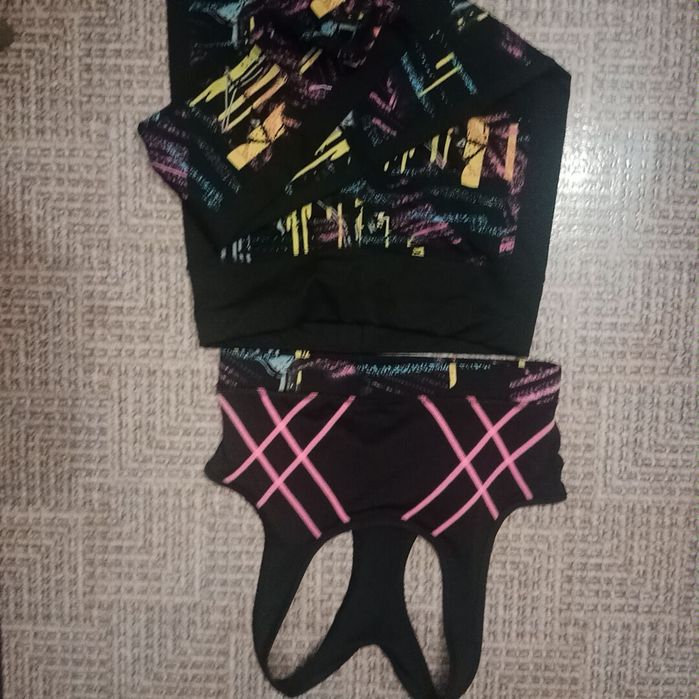 Продам костюм для тренировок