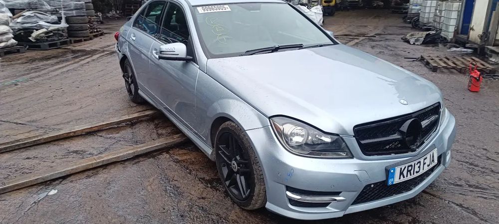 Dezmembrari / Dezmembrez Mercedes Clasa C (W204) [Fabr 2007-2014] 2.2 CDI 651911 cutie viteze automata cod culoare 988U Argintiu Diamant