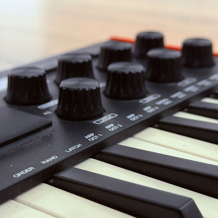 Продам Akai mpk mk3