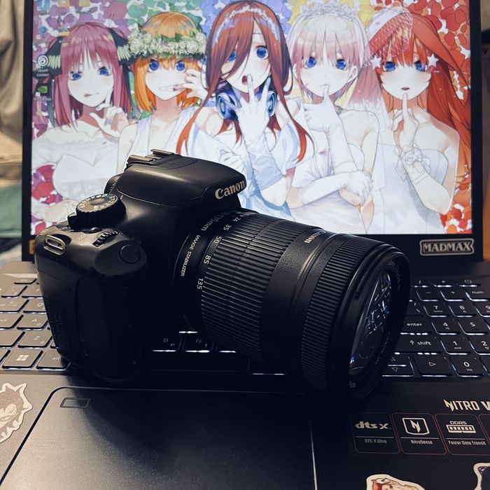 Canon EOS 550 D Япония