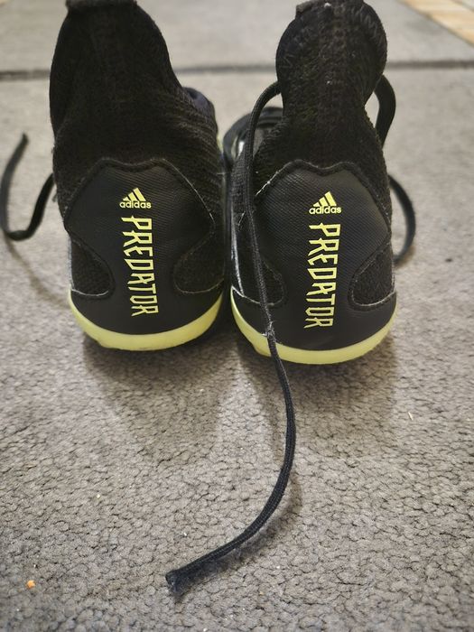 Ghete fotbal marimea 32