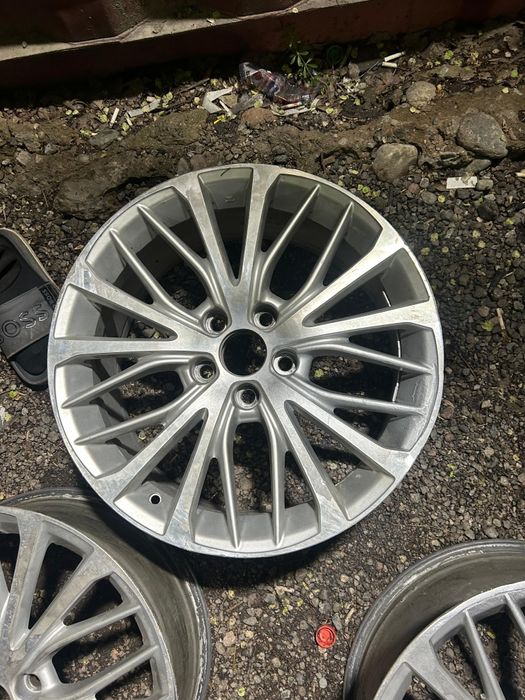 Камри 70 оригинал 18размер