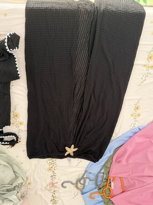 Costum de baie intreg +2 jupe nepurtat!