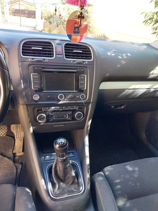 Volkswagen Golf VI