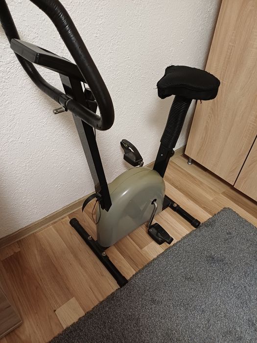 Vand bicicleta medicinala ,fitnes
