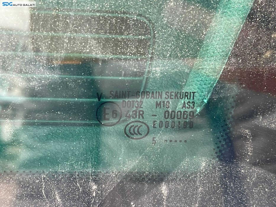 Geam Sticla Fix de pe Aripa Caroserie Dreapta Spate Volkswagen Touareg 7L 2003 - 2010