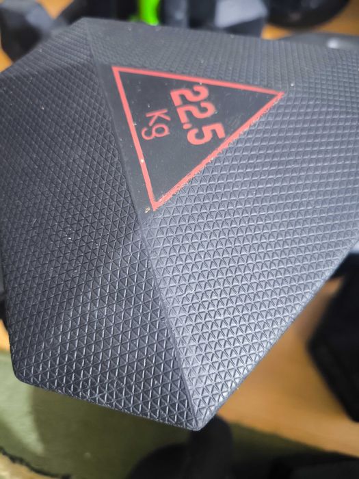 Bara gantera filet cauciuc  metal masiv kettlebell 12kg gantera 22.5kg