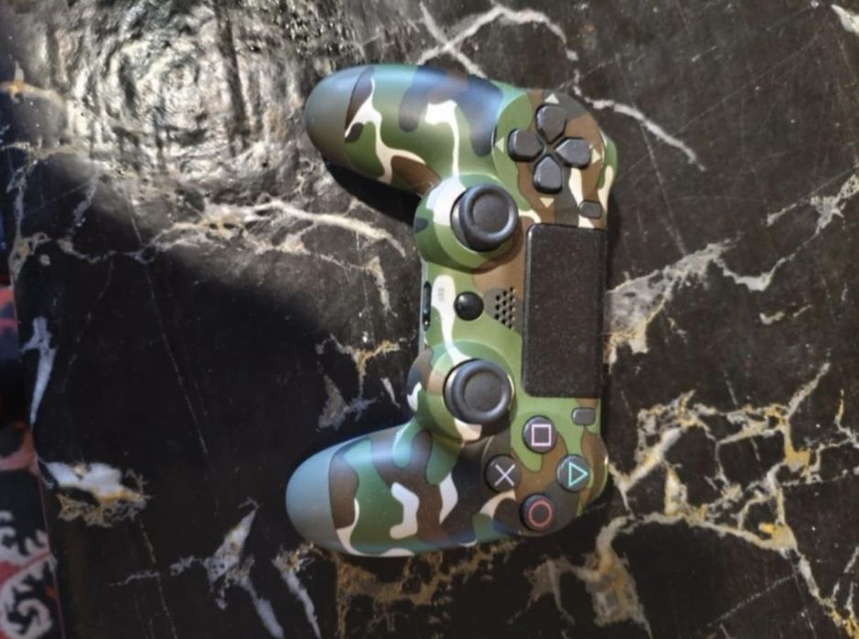 Продавам плейстешън