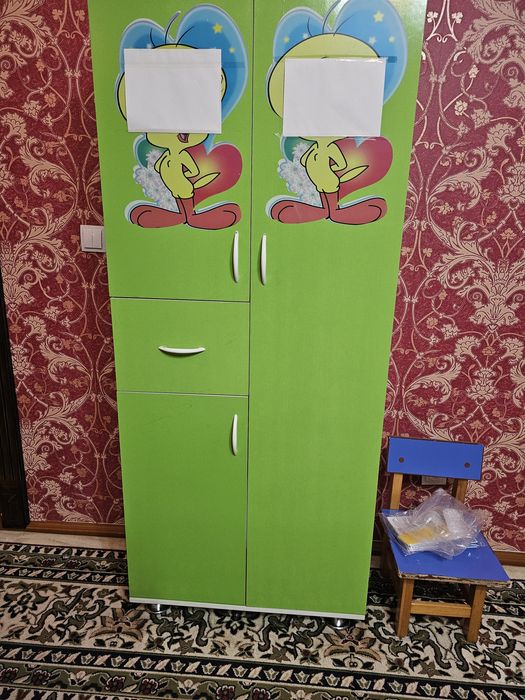 Detskiy shkaf, holati yaxshi huddi yangiday