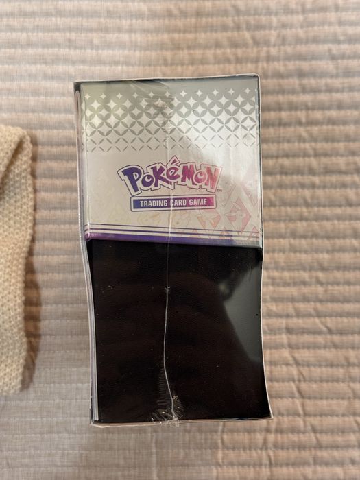 Pokemon tcg Prismatic Evolutions elite trainer box etb