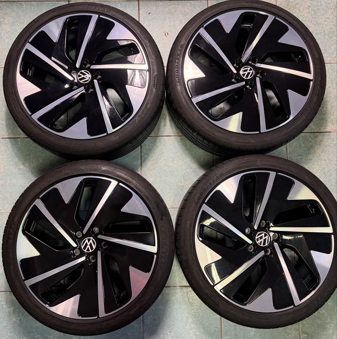 Roti/ jante aliaj R19 originale VW T-Roc Passat B9 225/40/19 vara 2022