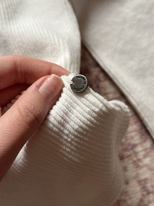 Продам одежду.