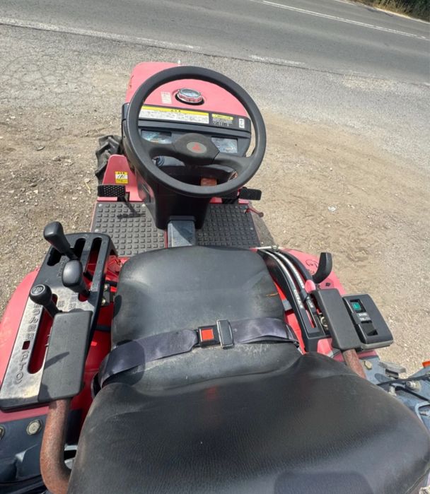 Трактор Mitsubishi