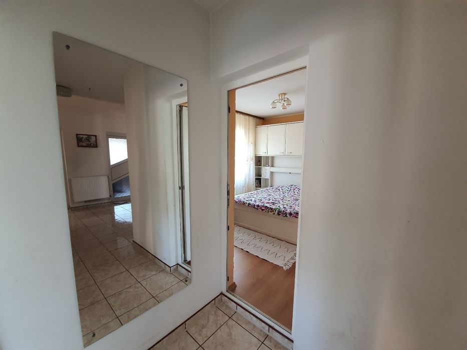 Apartament, mansardă și pod (300 mp)PIATA DE ALIMENTE- CENTRU VECHI