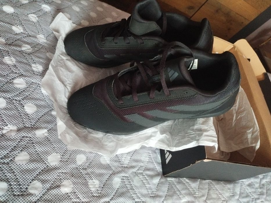 Адидас маратонки