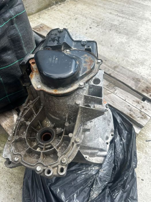Cutie manuala de viteza ford focus 1. 5 tdci