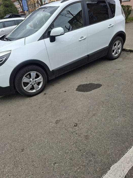 Vând Renault senic x-mode